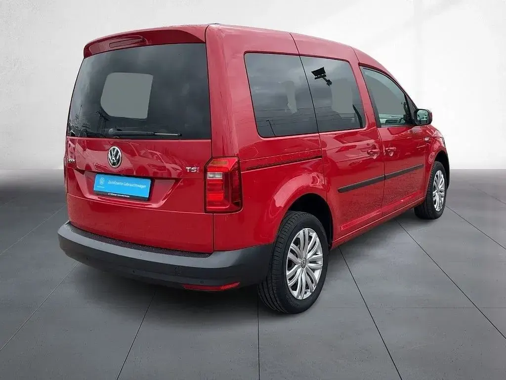 Gebraucht VW Caddy Trendline 125 PS (91 kW) 2016 Rot Van / Kleinbus