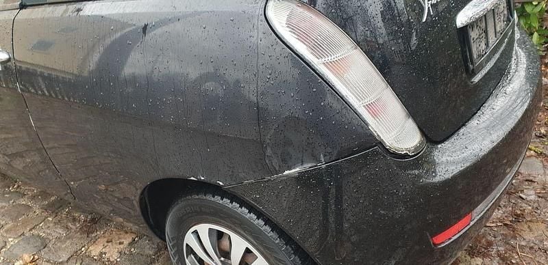 Gebraucht Lancia Ypsilon 60 PS (44 kW) 2008 Schwarz Kleinwagen