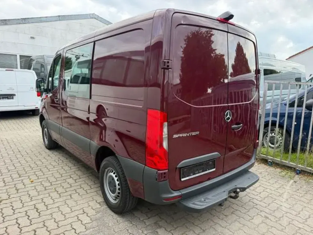 Gebraucht Mercedes Sprinter 163 PS (119 kW) 2019 Velvetrot Van
