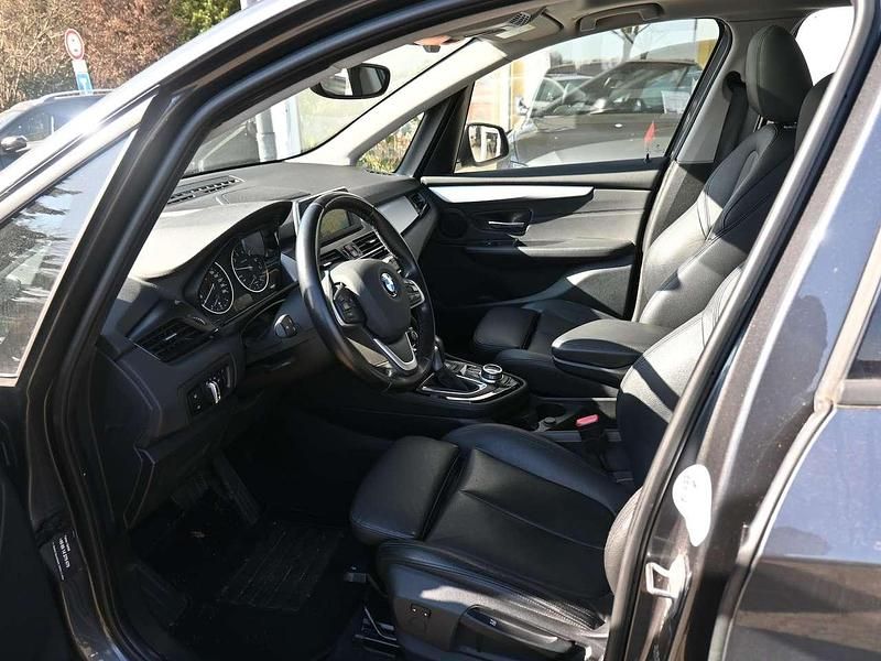 Gebraucht BMW 220 Advantage 192 PS (141 kW) 2016 Mineralgraumet. Van / Kleinbus