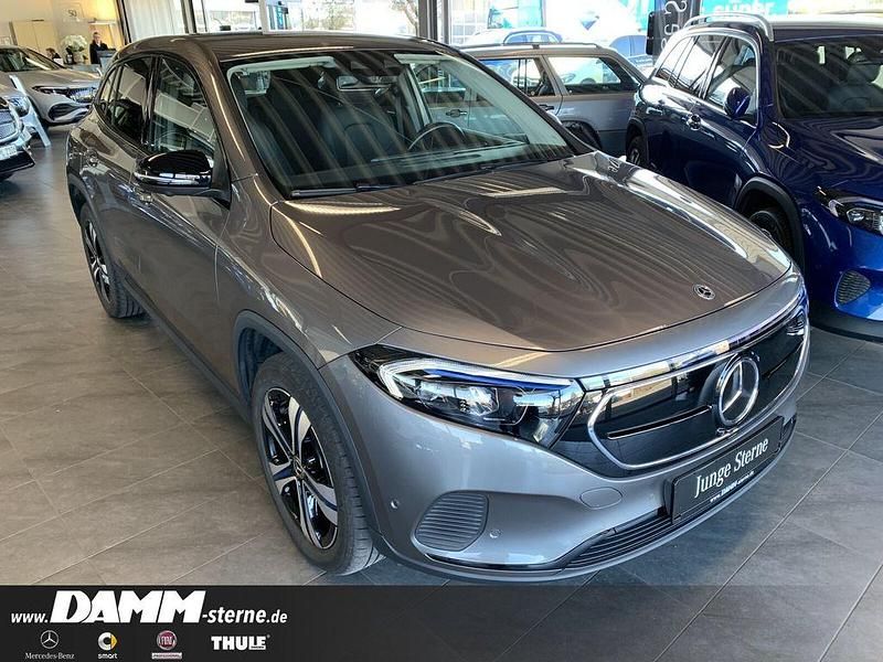 Gebraucht Mercedes EQA250+ Progressive 139 kW (190 PS) 2023 Mountaingrau SUV