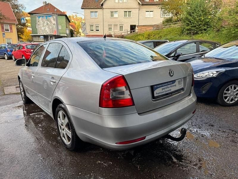Gebraucht Skoda Octavia Ambiente 160 PS (117 kW) 2011 Silber Limousine