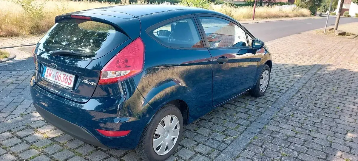 Gebraucht Ford Fiesta 60 PS (44 kW) 2009 Blau Kleinwagen
