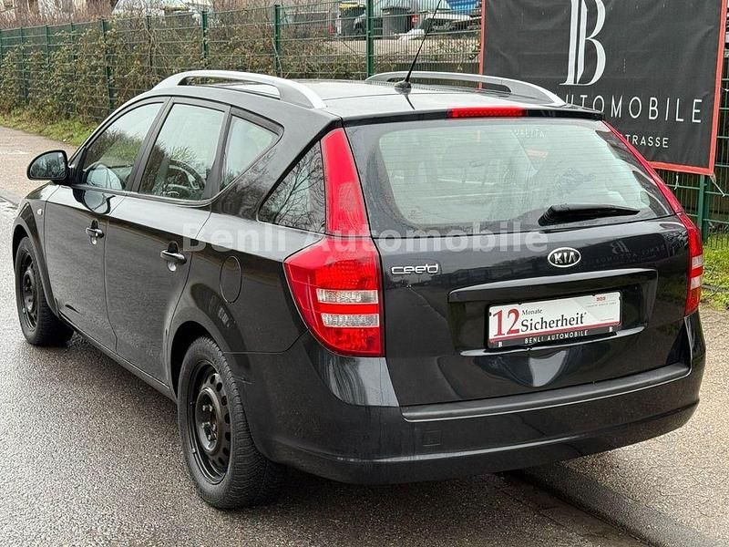 Gebraucht Kia Ceed Sportswagon 109 PS (80 kW) 2009 Schwarz Kombi