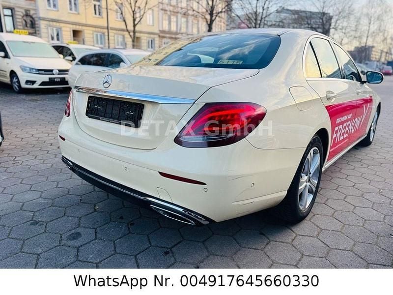 Gebraucht Mercedes E200 Avantgarde 150 PS (110 kW) 2019 Beige Limousine