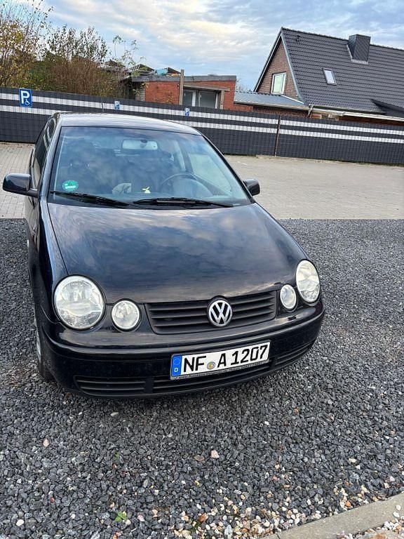 Gebraucht VW Polo 54 PS (39 kW) 2004 Schwarz Kleinwagen