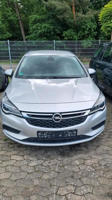 Silber Gebraucht 2016 Opel Astra Kombi | 5.500 € - Bild 1/4