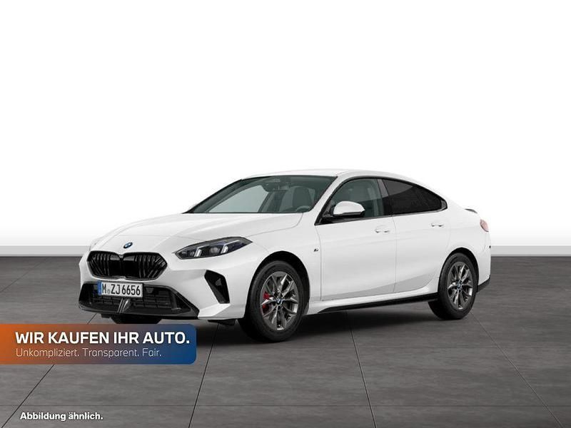 Gebraucht BMW 220 Shadowline 156 PS (114 kW) 2025 Alpinweiss Coupé