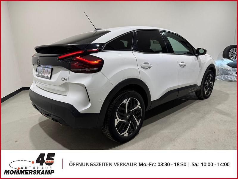 Gebraucht Citroën C4 Shine 131 PS (96 kW) 2021 Weiß Limousine