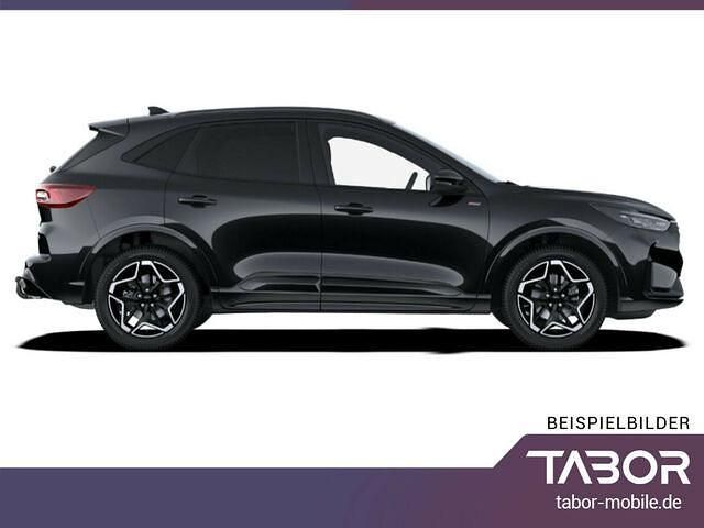 Gebraucht Ford Kuga ST-Line 179 PS (131 kW) 2024 Bursting green metallic SUV