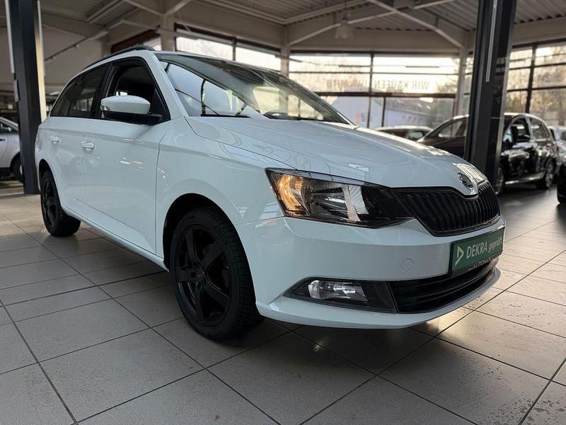 Weiß Gebraucht 2018 Skoda Fabia Cool Plus Kombi | 6.890 € (Fairer Preis) - Bild 1/4