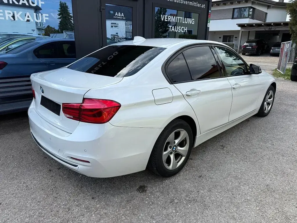 Gebraucht BMW 318 M Sport 150 PS (110 kW) 2017 Weiß Limousine