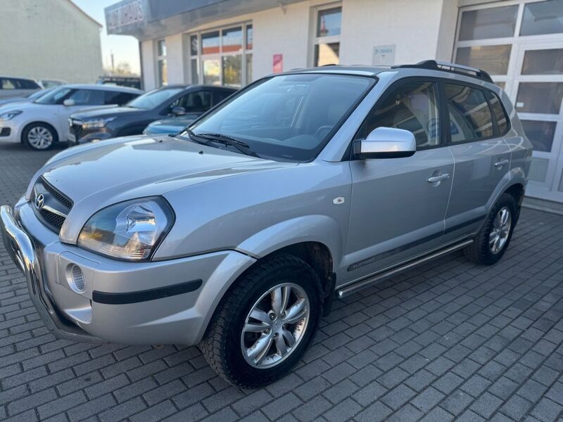 Gebraucht Hyundai Tucson GLS 141 PS (103 kW) 2009 Silber SUV