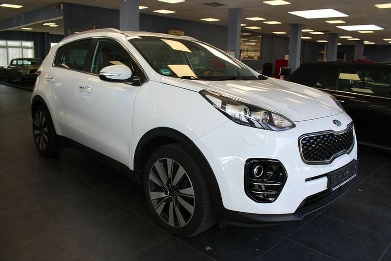 Weiß Gebraucht 2017 Kia Sportage Spirit SUV | 14.980 € (Fairer Preis) - Bild 1/4