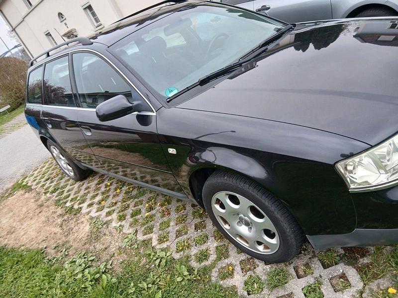 Gebraucht Audi A6 165 PS (121 kW) 2001 Schwarz Kombi