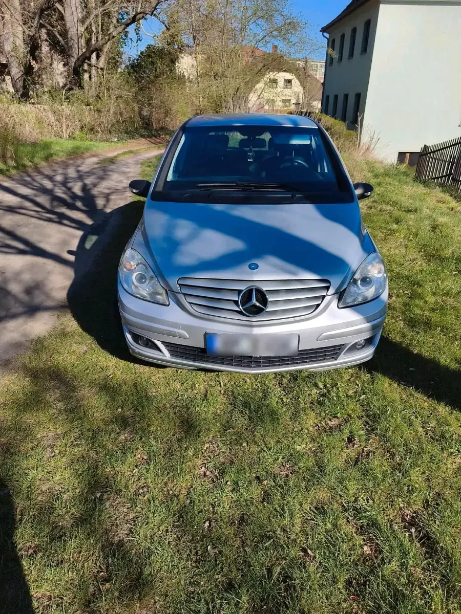 Gebraucht Mercedes B170 116 PS (85 kW) 2007 Silber Van / Kleinbus