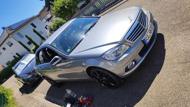 Grau Gebraucht 2008 Mercedes C280 Elegance Limousine | 8.000 € (Superpreis) - Bild 1/4