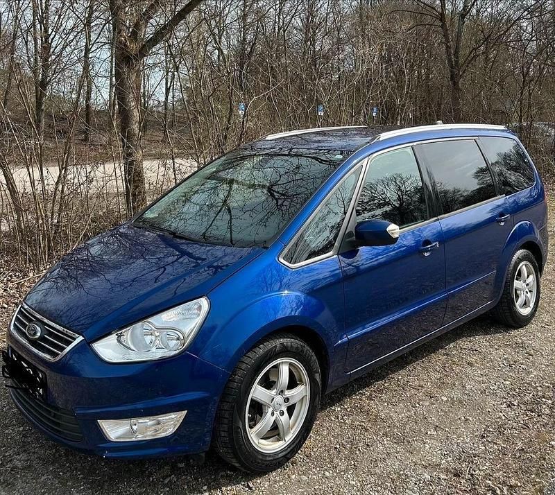 Gebraucht Ford Galaxy 163 PS (119 kW) 2014 Blau Van / Kleinbus