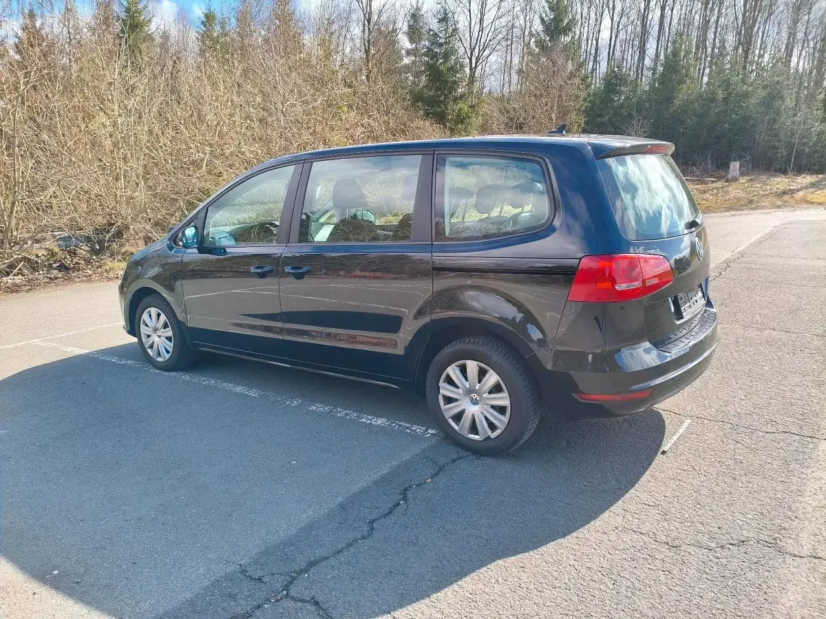 Gebraucht VW Sharan 140 PS (102 kW) 2012 Schwarz Van / Kleinbus