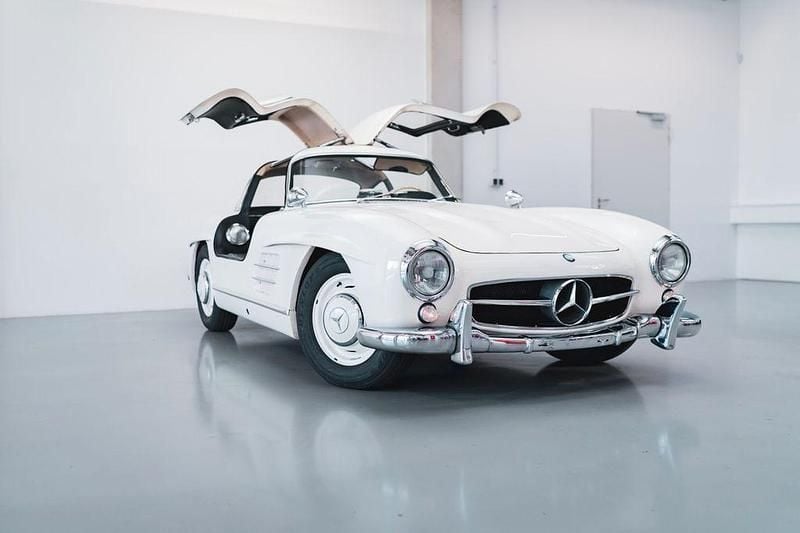 Weiß Gebraucht 1956 Mercedes SL300 Coupé | 1.385.000 € - Bild 1/4