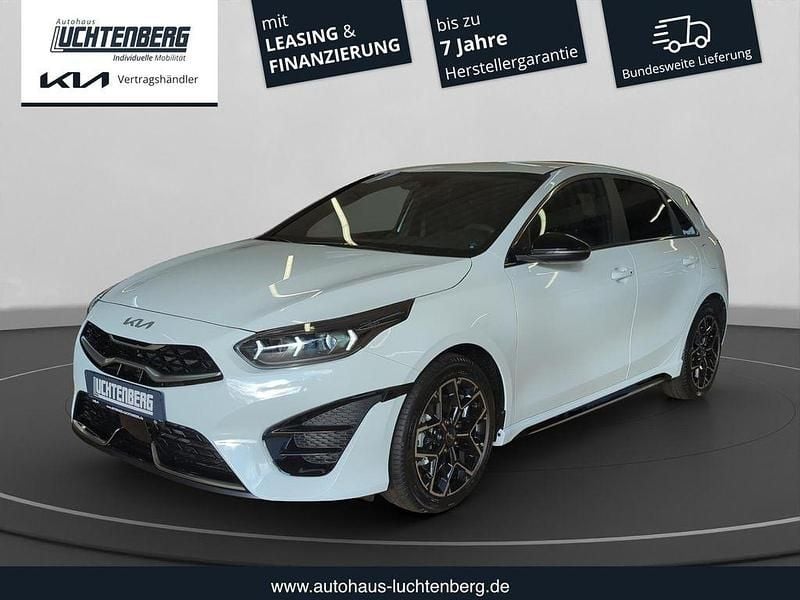 Weiß Neu 2025 Kia Ceed GT-Line Limousine | 26.480 € (Superpreis) - Bild 1/4