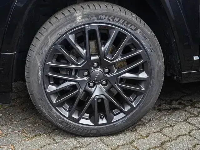 Käytetty Jeep Compass 241 HP (177 kW) 2022 Musta Katumaasturi