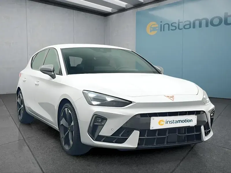 Gebraucht Cupra Leon 150 PS (110 kW) 2025 Weiß Kleinwagen