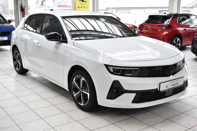 Gebraucht Opel Astra 131 PS (96 kW) 2024 Weiß arktis weiß Limousine