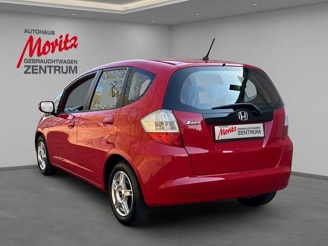 Gebraucht Honda Jazz Trend 90 PS (66 kW) 2010 Rot Kleinwagen