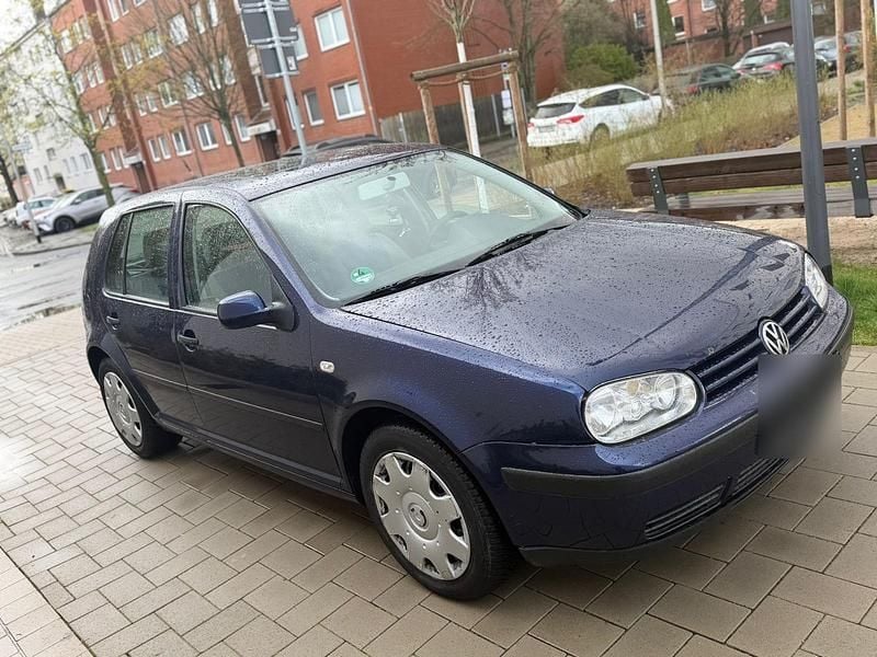 Gebraucht VW Golf IV 102 PS (75 kW) 2001 Blau Limousine