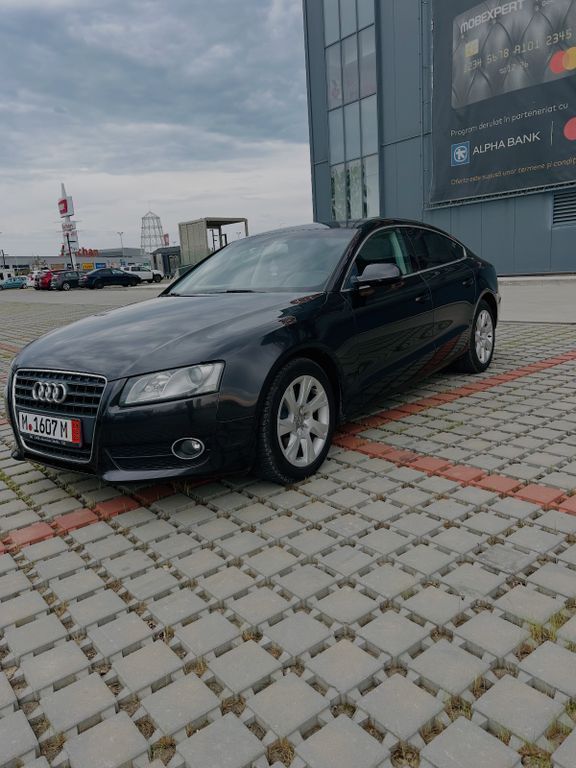 Schwarz Gebraucht 2011 Audi A5 Sportback Limousine | 8.850 € (Guter Preis) - Bild 1/4