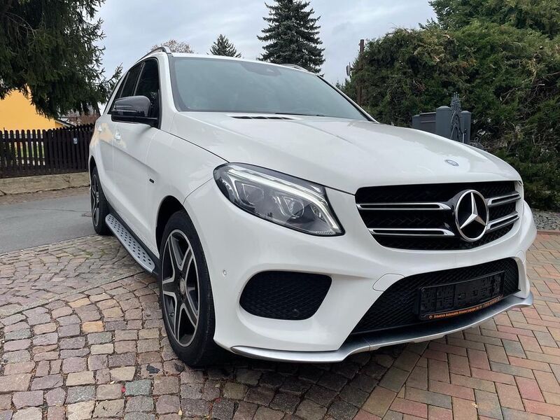 Weiß Gebraucht 2016 Mercedes GLE43 AMG AMG SUV | 39.300 € - Bild 1/4