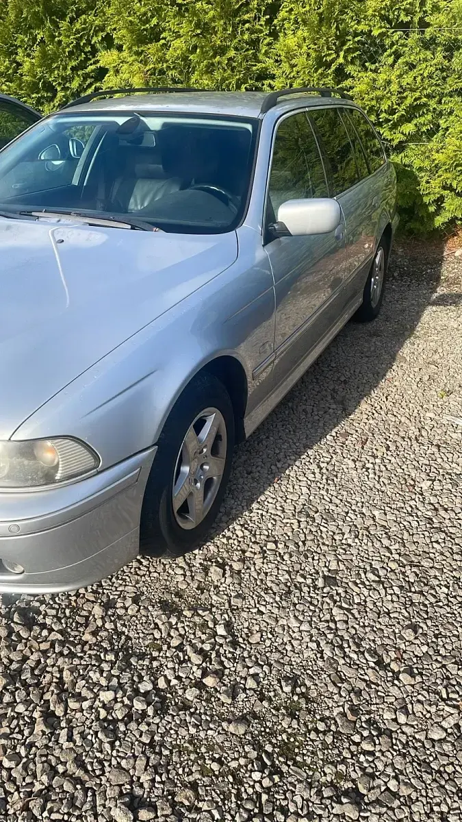 Gebraucht BMW 520 170 PS (125 kW) 2003 Silber Kombi