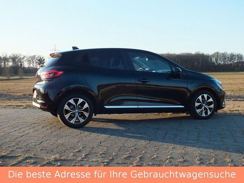 Schwarz Gebraucht 2023 Renault Clio V Evolution Kleinwagen | 16.300 € (Guter Preis) - Bild 1/4