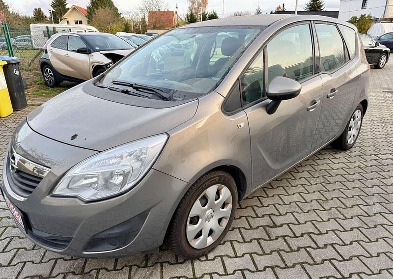 Grau Gebraucht 2012 Opel Meriva Edition Van / Kleinbus | 2.500 € - Bild 1/4