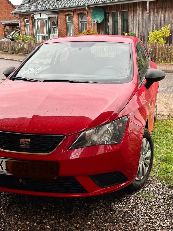 Rot Gebraucht 2014 Seat Ibiza Kleinwagen | 2.950 € (Superpreis) - Bild 1/4