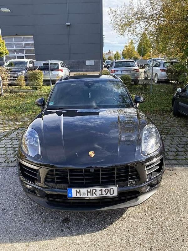 Schwarz Gebraucht 2018 Porsche Macan S SUV | 38.000 € (Superpreis) - Bild 1/4