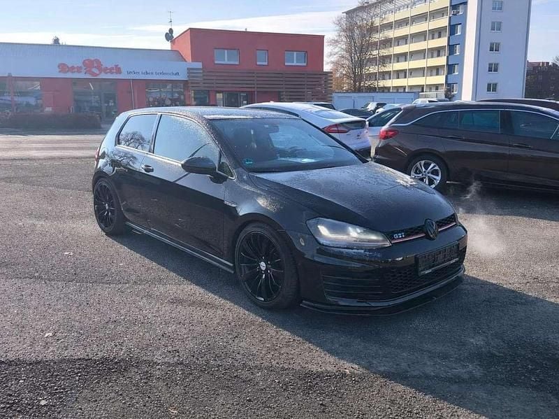 Gebraucht VW Golf VII GTI 220 PS (161 kW) 2016 Schwarz Kleinwagen