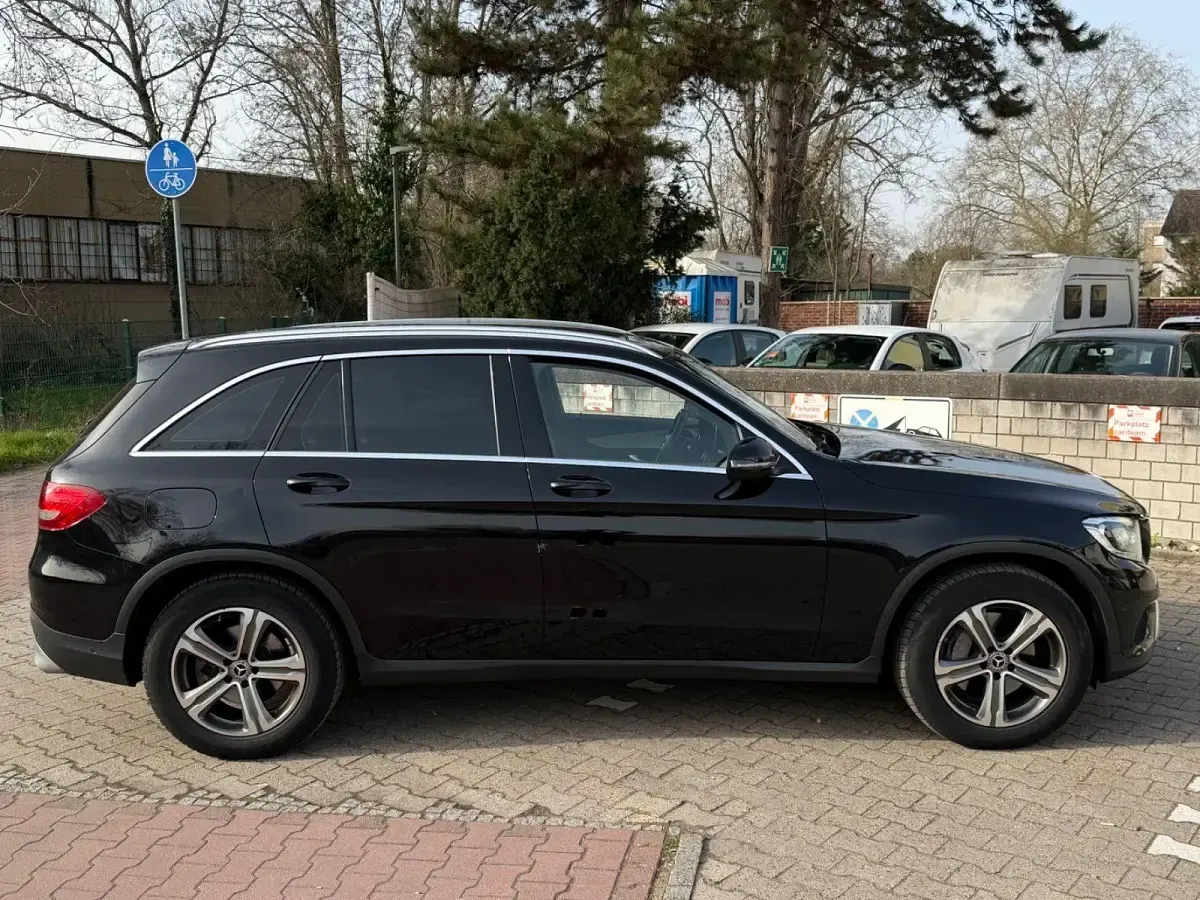 Gebraucht Mercedes GLC220 170 PS (125 kW) 2017 Schwarz SUV
