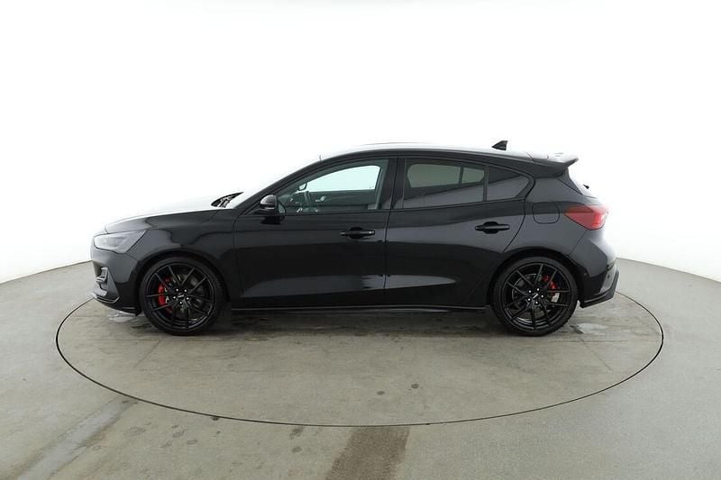Second-hand Ford Focus ST 280 CP (205 kW) 2023 Negru Berlinǎ