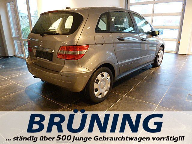 Gebraucht Mercedes B180 109 PS (80 kW) 2006 Grau metallic Van / Kleinbus