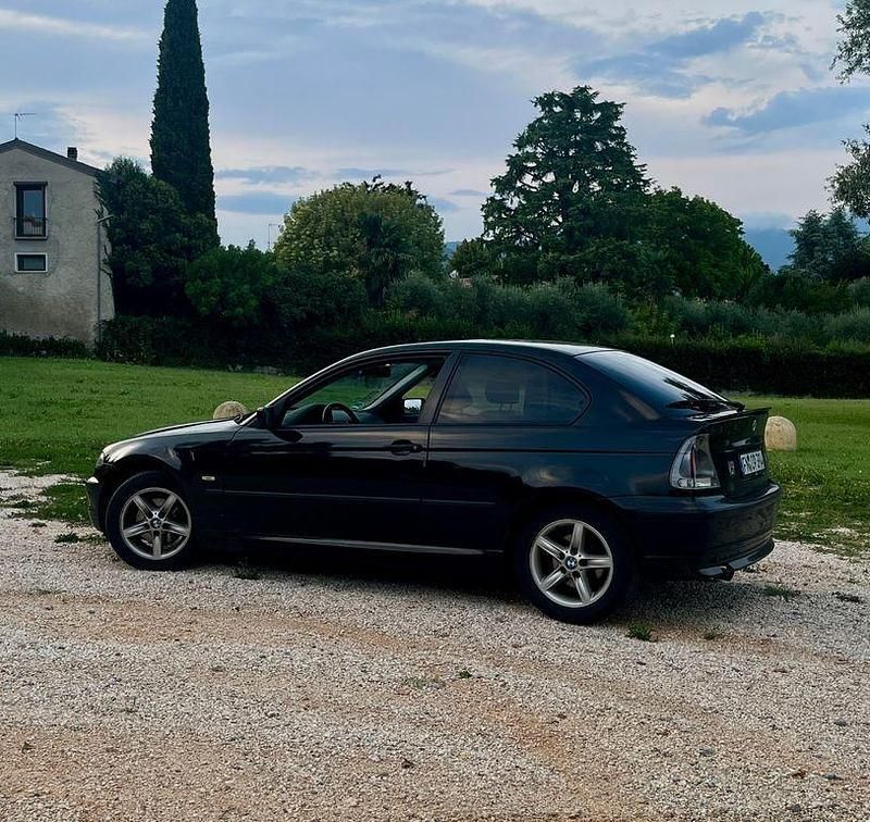 Gebraucht BMW 316 116 PS (85 kW) 2004 Schwarz Limousine