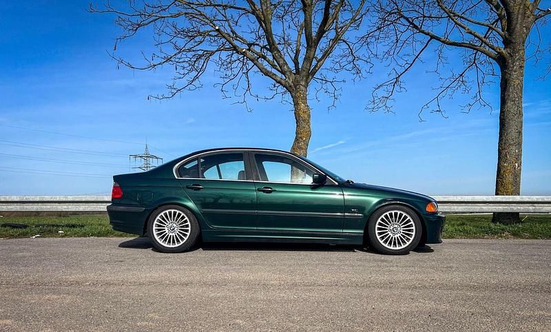 Grün Gebraucht 1998 BMW 323 Performance Limousine | 3.000 € - Bild 1/4