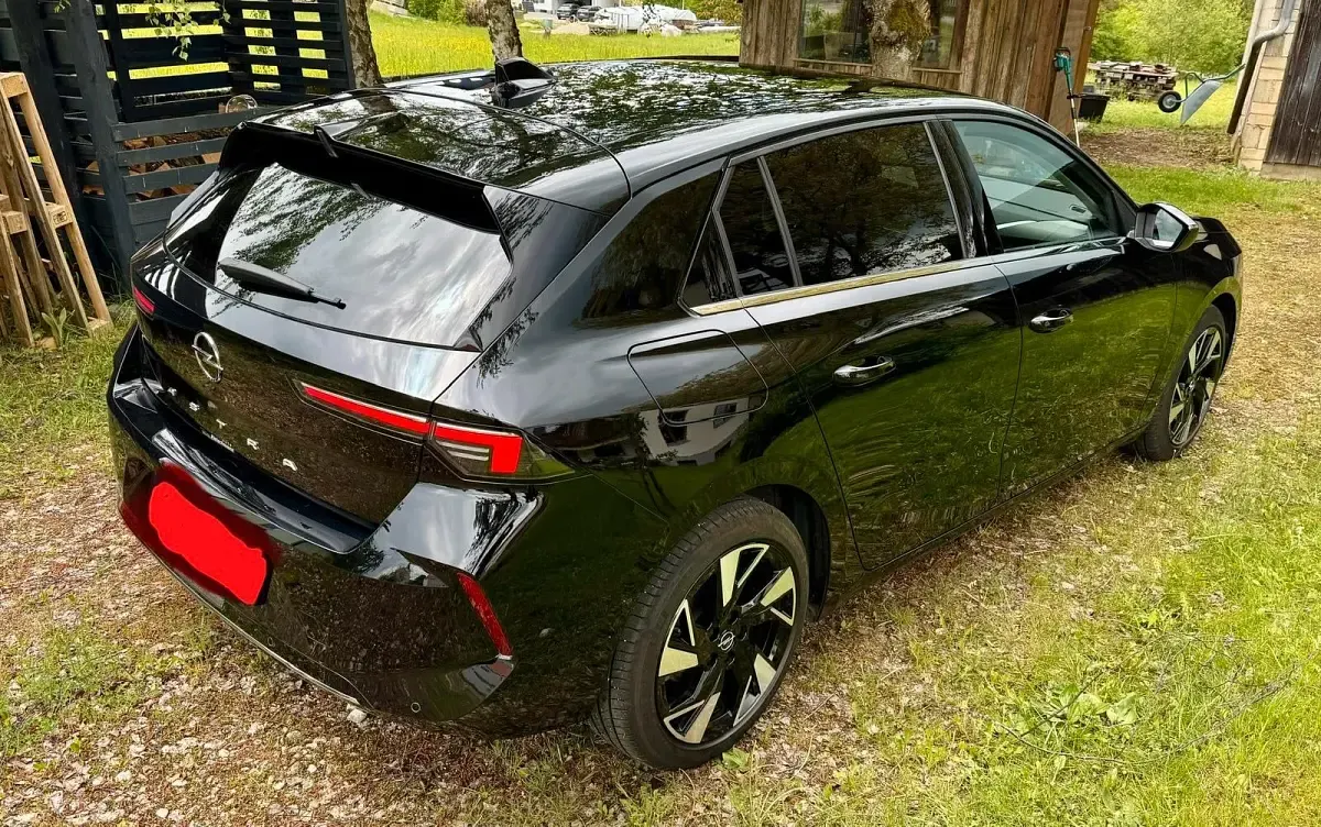 Gebraucht Opel Astra Elegance 131 PS (96 kW) 2022 Schwarz Kleinwagen