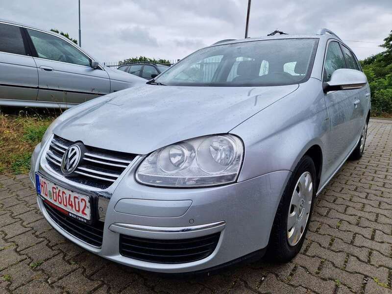 Reflexsilber metallic Gebraucht 2009 VW Golf VI Comfortline Kombi | 4.200 € (Superpreis) - Bild 1/4