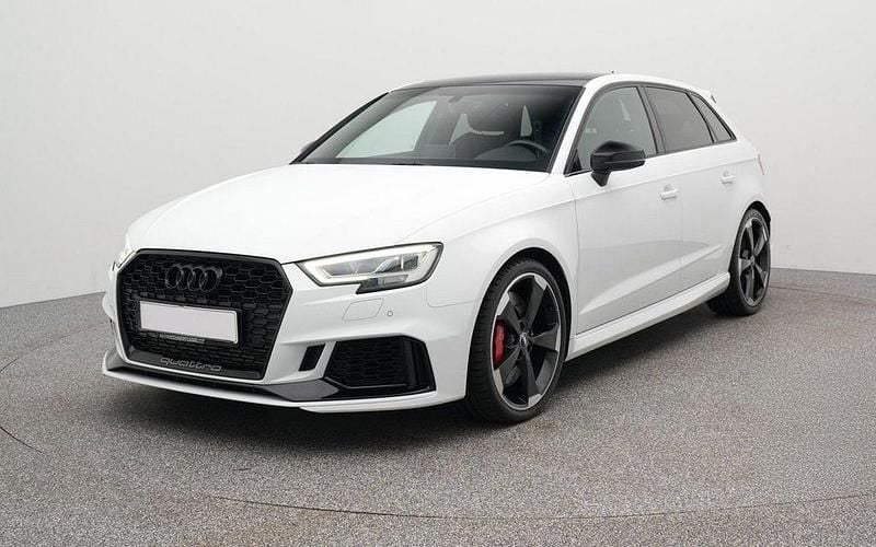 Weiß Gebraucht 2019 Audi RS3 Sport Limousine | 34.990 € (Superpreis) - Bild 1/4