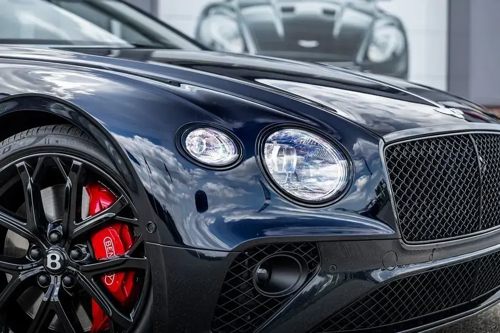 Gebraucht Bentley Continental GT Convertible 549 PS (403 kW) 2023 Schwarz Cabrio