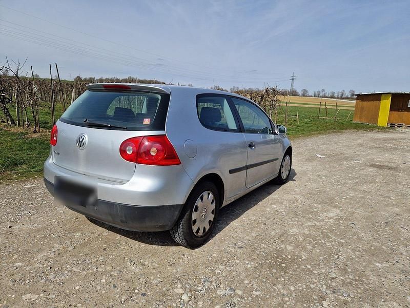 Gebraucht VW Golf V 75 PS (55 kW) 2004 Silber Kleinwagen
