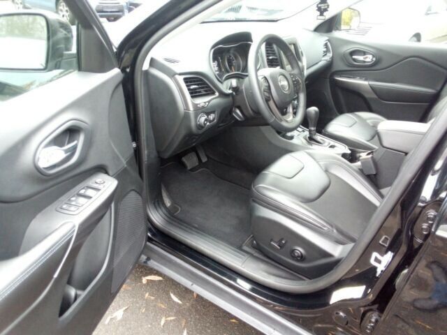 Gebraucht Jeep Cherokee 182 PS (133 kW) 2019 Schwarz SUV