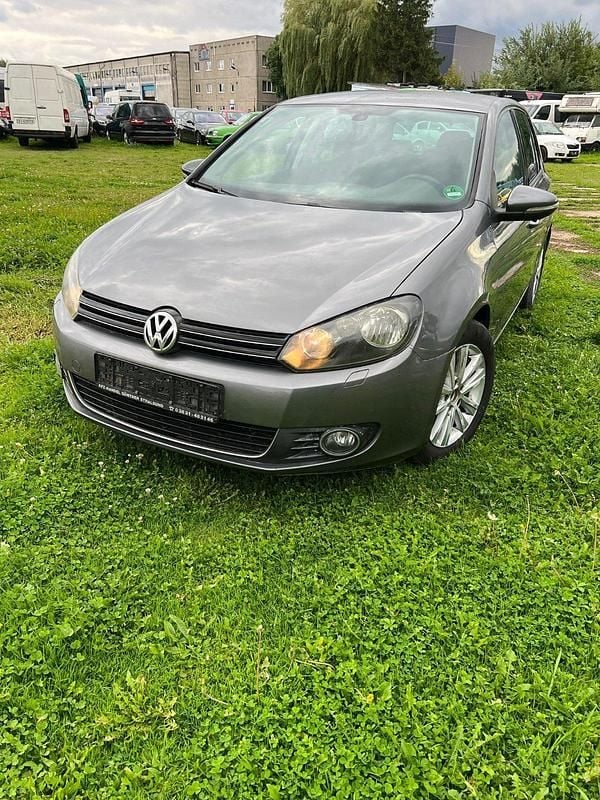 Grau Gebraucht 2011 VW Golf VI Style Kleinwagen | 4.000 € (Superpreis) - Bild 1/4